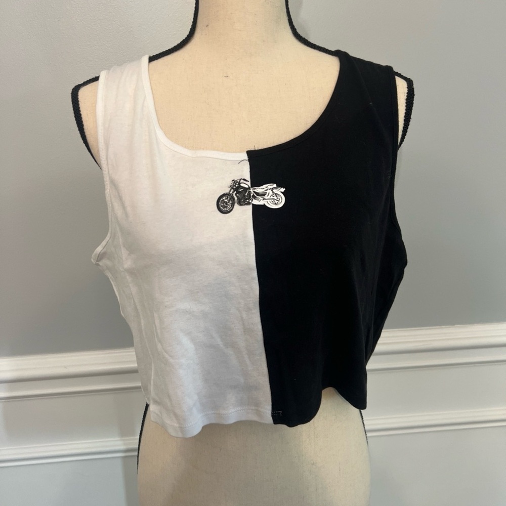 Homegirl Society Women’s Tank Top Cropped Black And White Motorcycle Size XL
